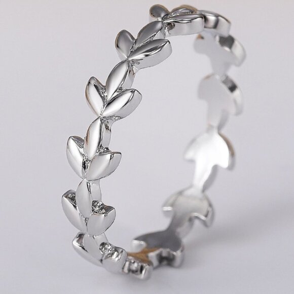 🌸PREMIUM 925 STERLING SILVER DAINTY LEAF ETERNITY BEAUTIFUL RING, K952 - Picture 1 of 5